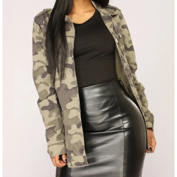 Fashion nova camo jacket - Picture 1 of 5